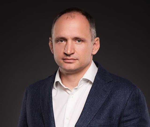 Олег Татаров